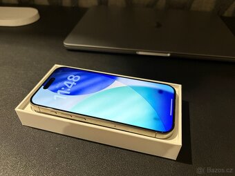 Apple iPhone 15 Pro - 2