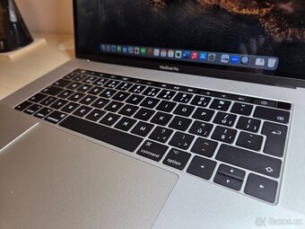 Apple MacBook Pro 15" (2016) – i7 4x2.7 / 16 GB / 1 TB - 2