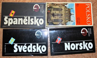 Cestovatelské příručky - 2