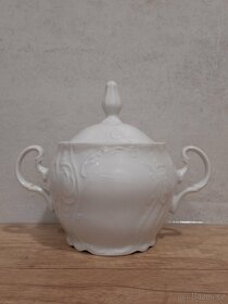 Bílý porcelánový čajový nebo kávový set - 2