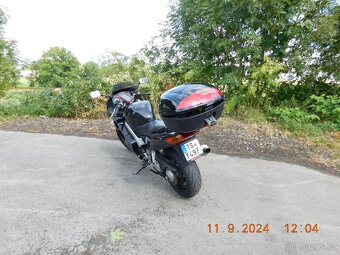 Honda VFR 800 - 2