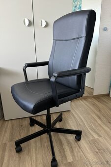 Otočná židle IKEA MILLBERGET - 2