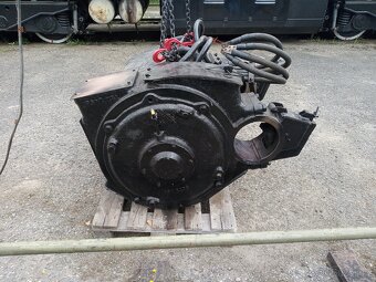 Trakční motor TE 004 - 2