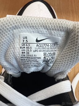 Nové kožené Nike boty vel 40,5 - 2