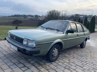 Volkswagen Passat B2 Santana - 2