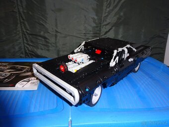 Lego Technic 42111 Domův Dodge Charger - 2