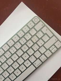 Apple Magic Keyboard s Touch ID - 2