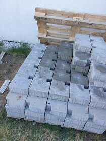 Zatravňovací dlažba - 2