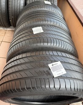 4x235/40/19 Michelin Primacy 4 - 2