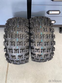 NOVÉ Goldspeed Black 8x6 ( 3+3 ) + Kenda Havok Sticky - 2