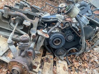 Motor s převodovkou Transporter T5 2.5 tdi 65kw - 2
