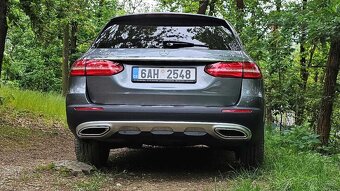 Mercedes-Benz E 220 D 4MATIC ALLTERRAIN - 2