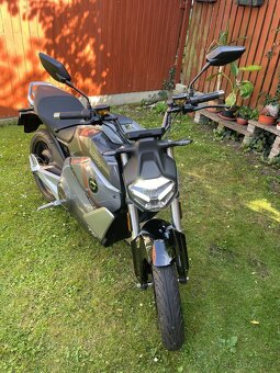 e-moto VMoto / Super Soco TS Street Hunter (zánovní) - 2