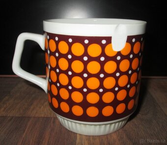 Retro hrnek - sběratelský - 2