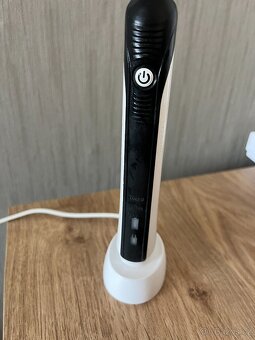 Elektrický zubní kartáček  Oral-B PRO - 2