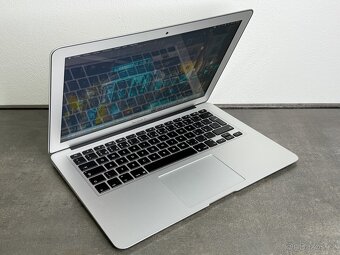 MacBook Air 13'' 2015 / i5 / 8GB / 256GB SSD - DPH - 2