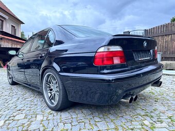 BMW M5 E39 carbonschwarz / nahradni dily - 2