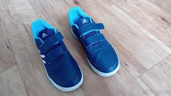Chlapecké boty Adidas vel. 38 2/3 - 2