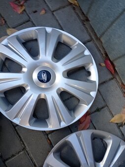 Poklice 16" origo Ford. - 2