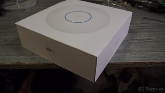 Nove Ubiquiti Unify AP U6-pro - 2