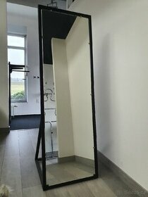 Prostorové šikmé zrcadlo v kovovém rámu - 2