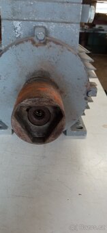 Elektromotor 1,5kw 940 otáček - 2