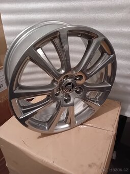 Zenith r18 /Chrom/ Škoda Octavia 2 rs - 2