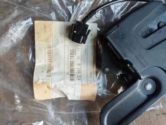 BMW E46 Cabrio zámek střechy nový originál - 2