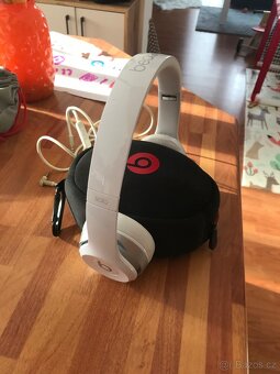 Sluchatka beats sólo bile - 2