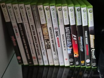 Xbox 360 nefunkcni. Hry a ovladace funkcni - 2