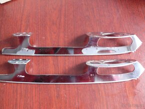 Nože do bruslí - 2