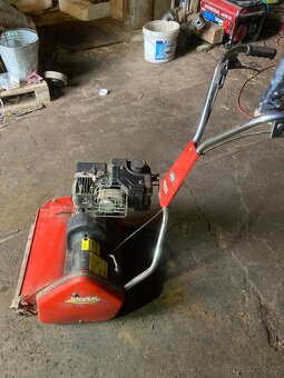 Vřetenová sekačka Briggs - 2