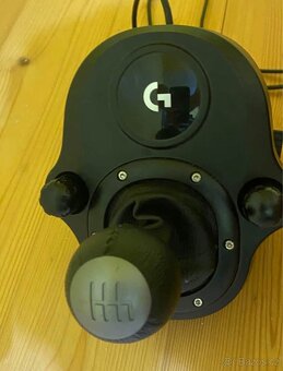 Logitech G29 Driving Force – volant, pedály a řadicí páka - 2