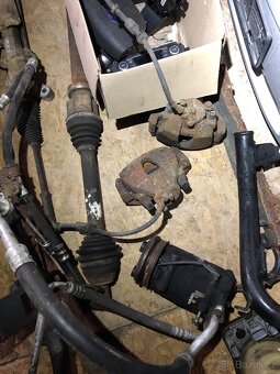 Ford focus 1.6 hdi 66kw díly - 2