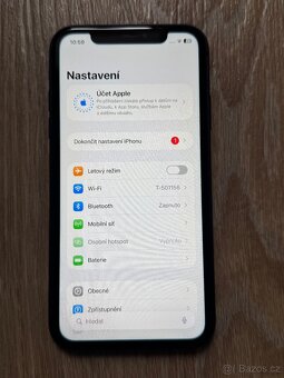 Apple iPhone 11 64GB černý - 2