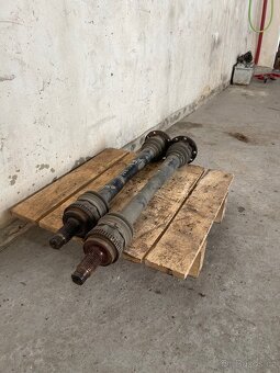 BMW e46 330CD poloosy m57 150kw - 2