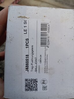 Hyundai terracan 2.9 120kw. Podpora/kloub - 2