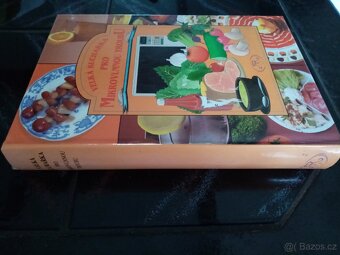 Prodám knihu-Velká kuchařka pro mikrovlnou troubu - 2