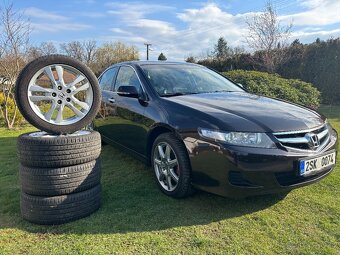 Honda Accord 2.0i - 2