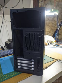 Počítačová skříň Fractal Design CORE 1100 - 2