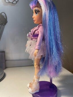 Rainbow high VIOLET WILLOV, komplet - 2