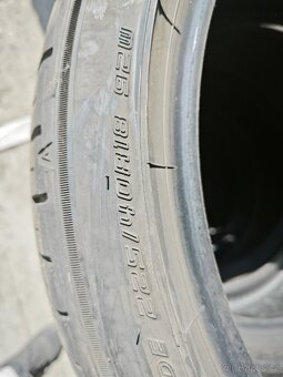 Pneu 225/40 r18 Falken letní - 2