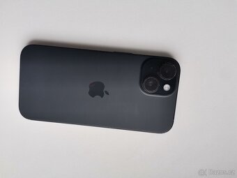 Apple iPhone 15 256GB - 2