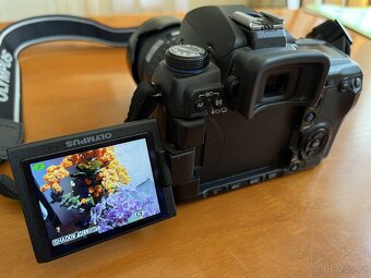 DSLR Olympus E-30 + skvělý objektiv Zuiko 14-54mm/2.8-3.5 - 2