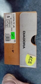 Sálovky Rigore ID Diadora velikost 38 nové - 2