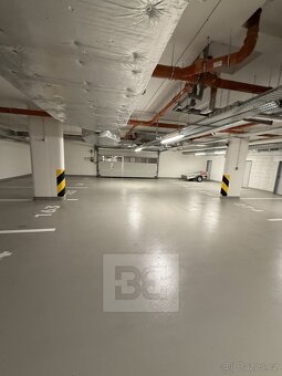 Pronájem garážové stání, 15 m2 - Praha - Hloubětín - 2