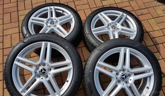 Zimní sada MERCEDES W447 R19 pneu 245/45/19 8mm r.v. 2024 - 2