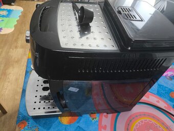 DeLonghi magnifica S - 2