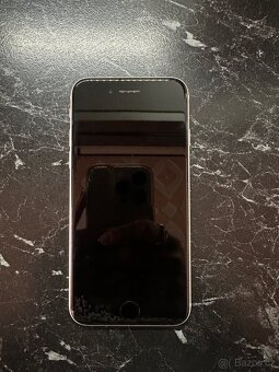 iPhone SE- 2020 - 2