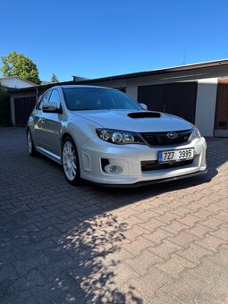 Subaru impreza wrx sti - 2